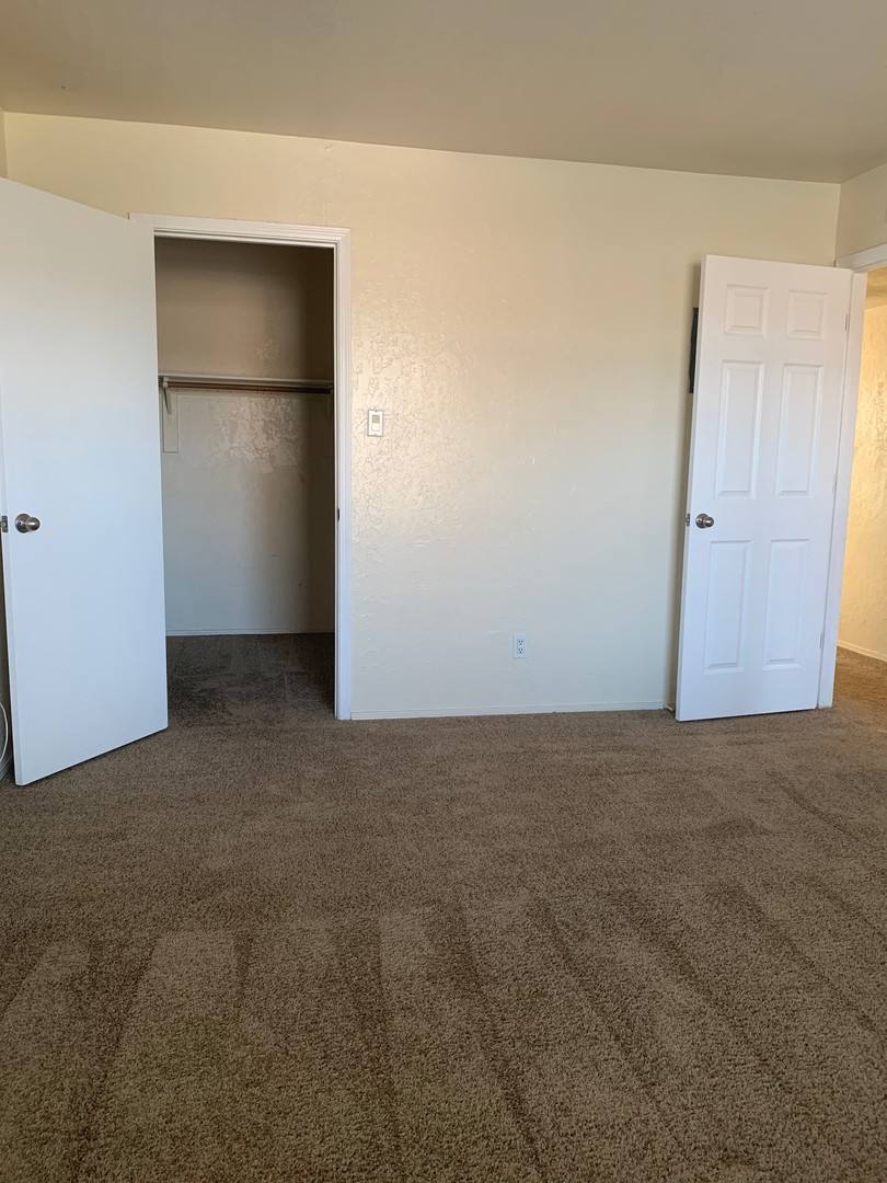 Apartment for rent at 1011 Meadowlark Court, Rio Rancho, NM 87124