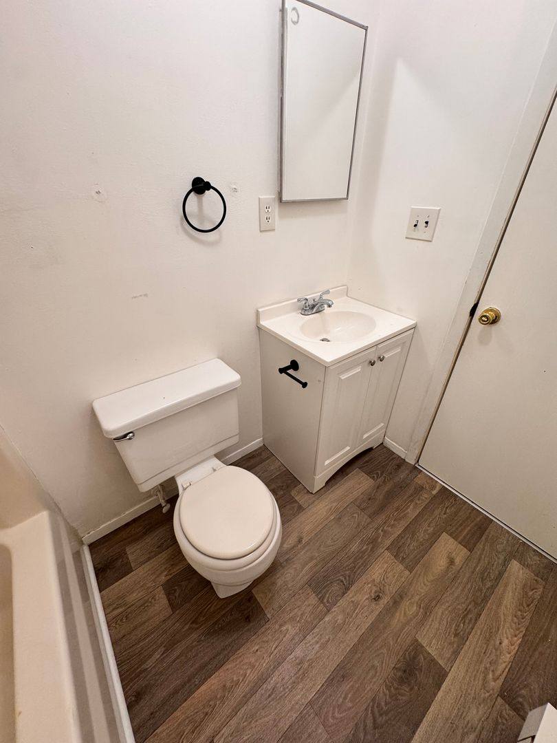 Apartment for rent at 415 4th St, Charleston, IL 61920