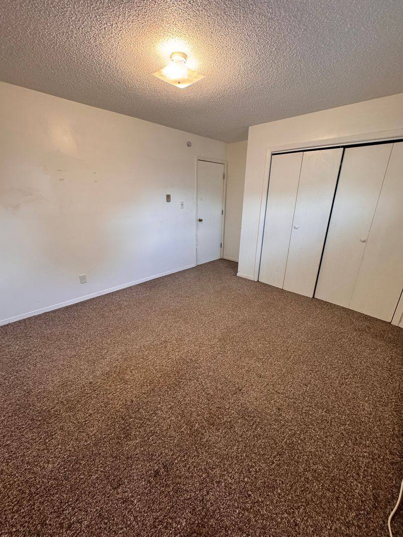 Apartment for rent at 415 4th St, Charleston, IL 61920