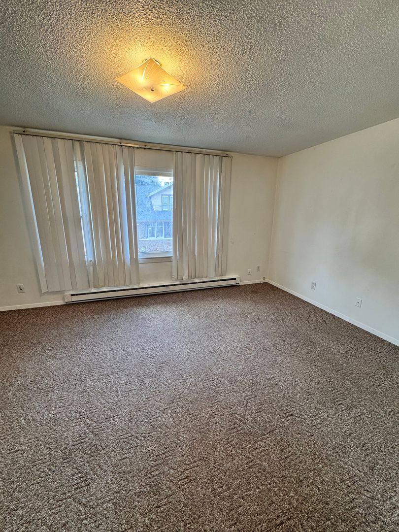 Apartment for rent at 415 4th St, Charleston, IL 61920