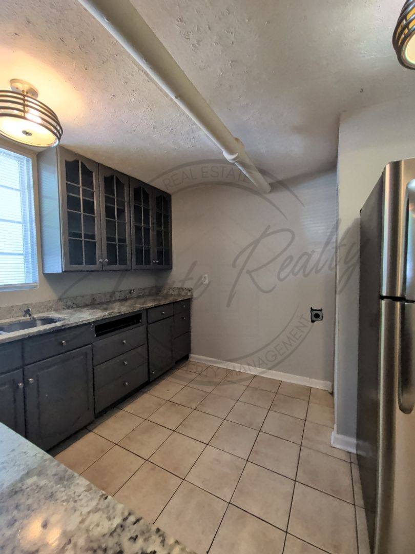 Apartment for rent at 250 McGavock Pike, Nashville, TN 37214