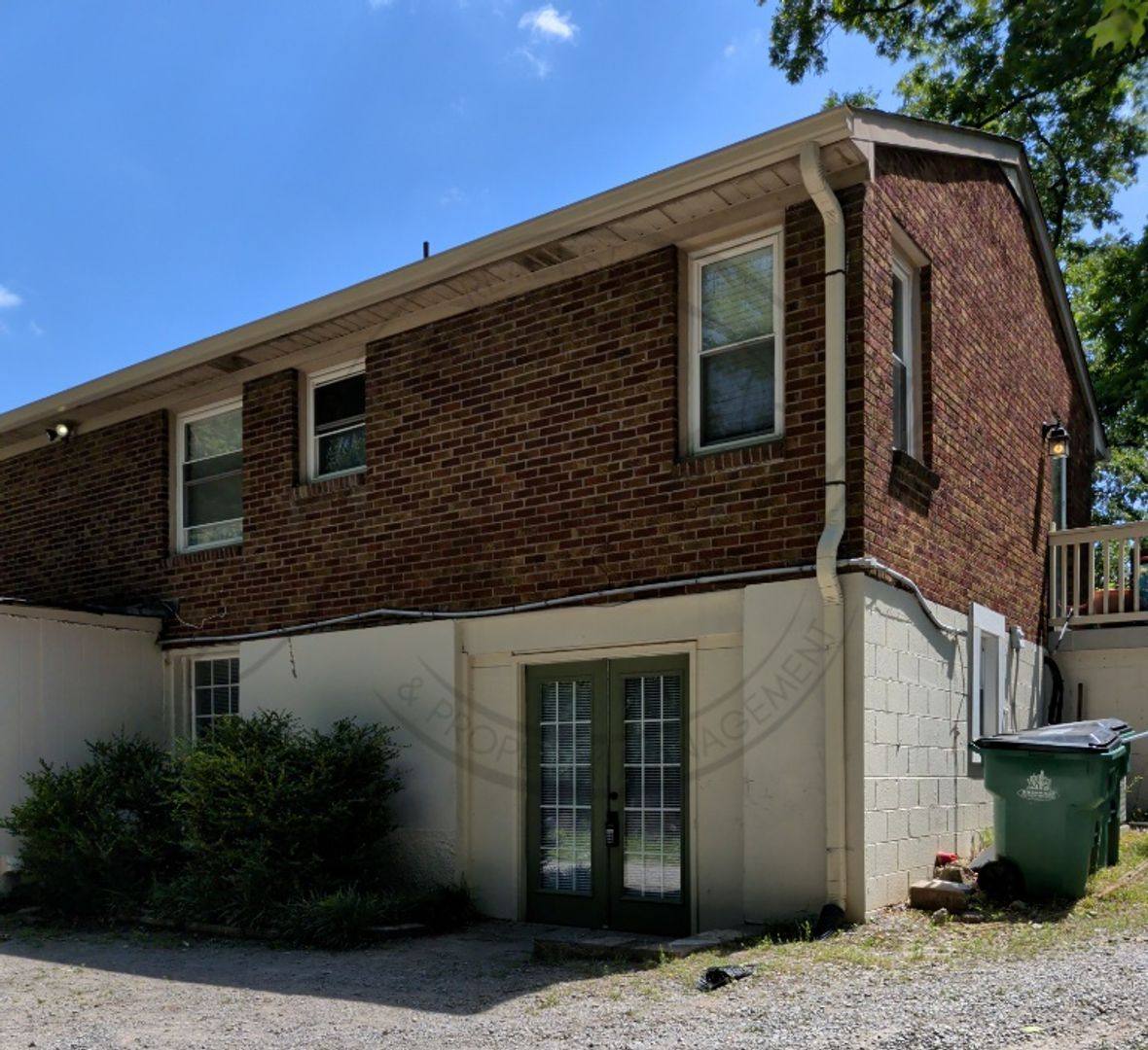 Apartment for rent at 250 McGavock Pike, Nashville, TN 37214