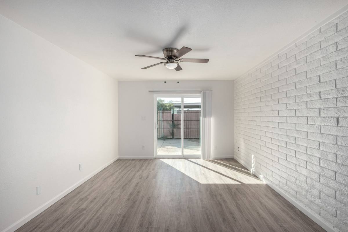 Apartment for rent at 2001 W Morten Ave, Phoenix, AZ 85021