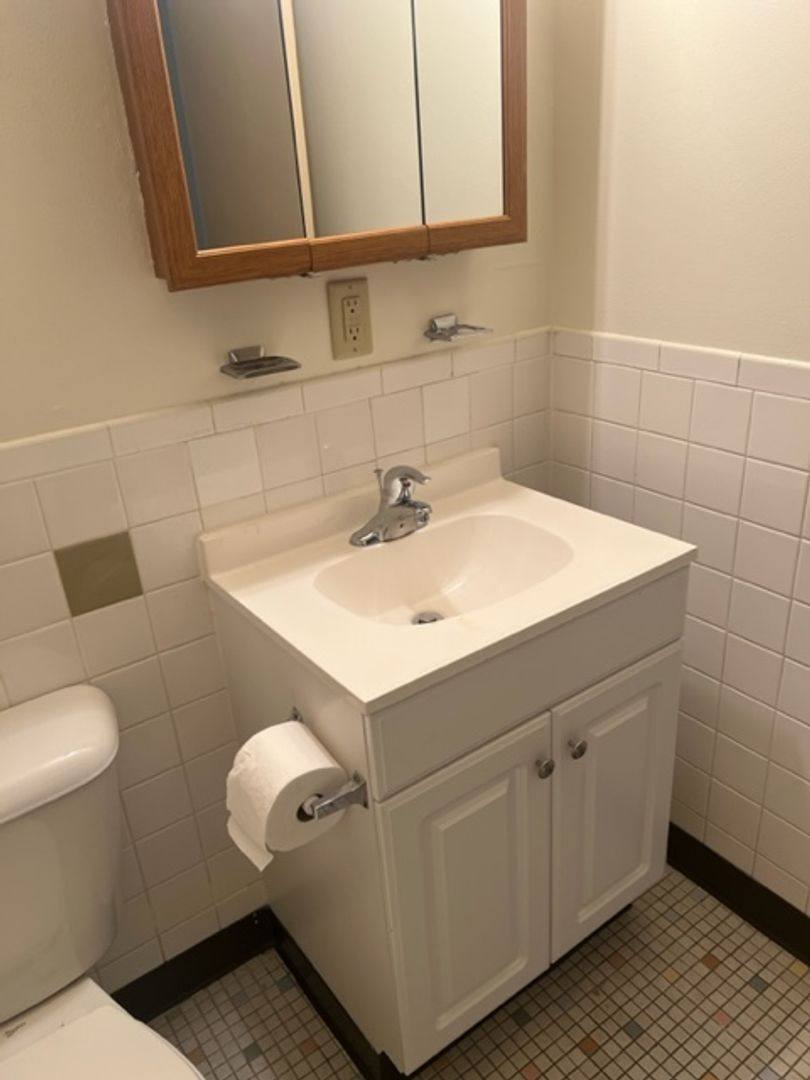 Apartment for rent at 251-277 W Walnut Ave, Painesville, OH 44077