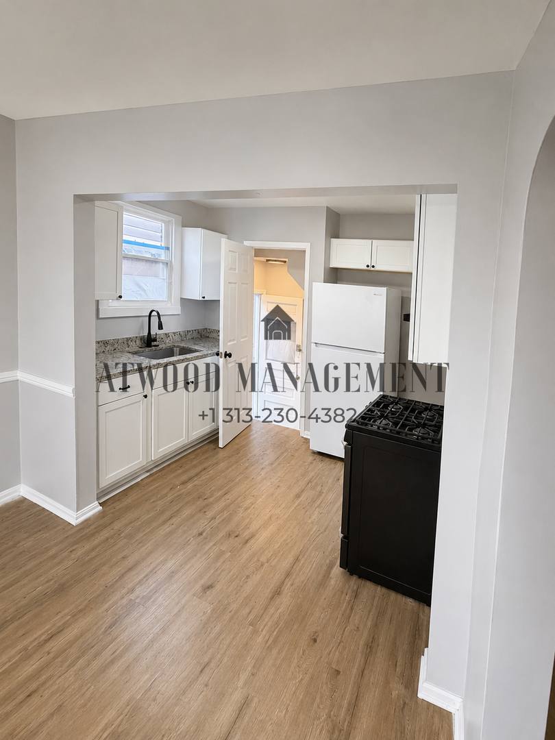 House for rent at 13669 Pfent St, Detroit, MI 48205