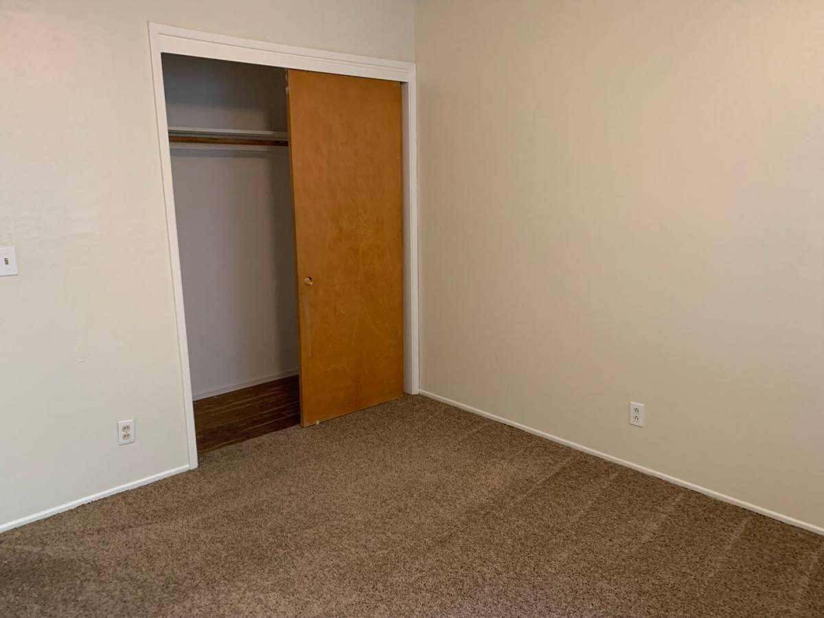 Apartment for rent at 1089 Oakmont Dr, San Jose, CA 95117