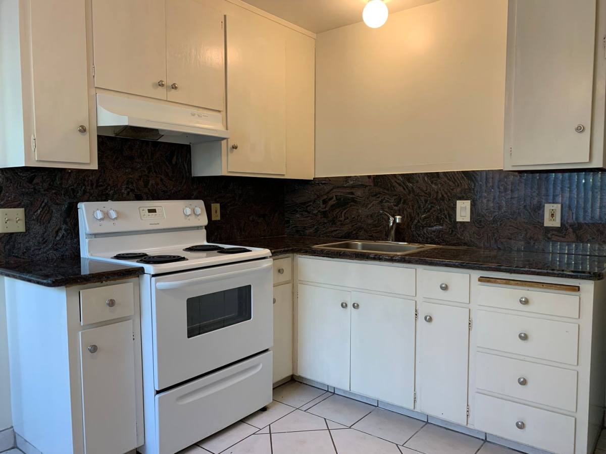 Apartment for rent at 1089 Oakmont Dr, San Jose, CA 95117