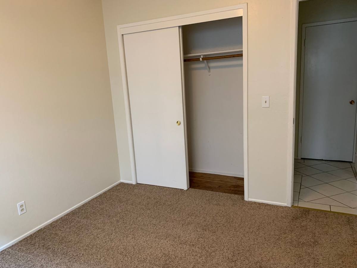 Apartment for rent at 1089 Oakmont Dr, San Jose, CA 95117