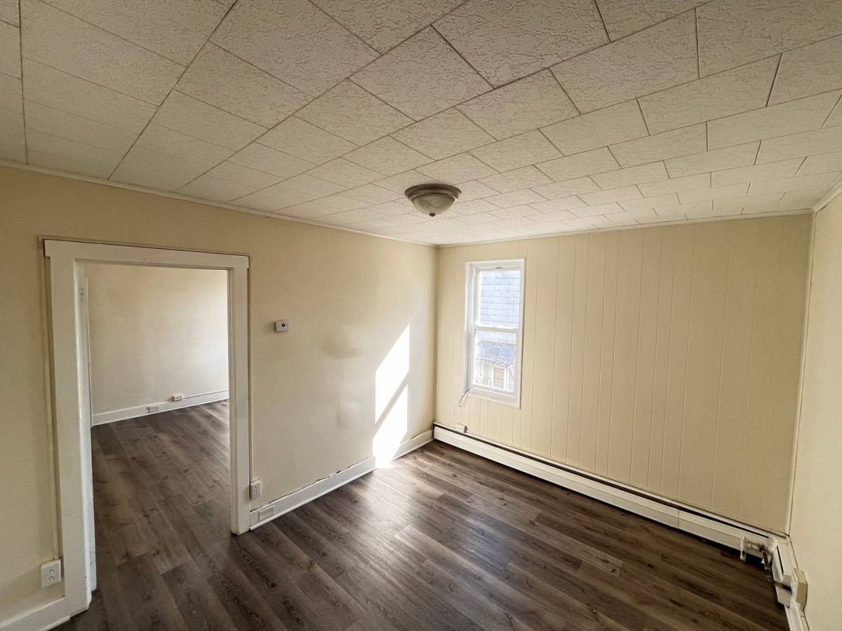 Apartment for rent at 1606-1608 Newport Ave, Northampton, PA 18067