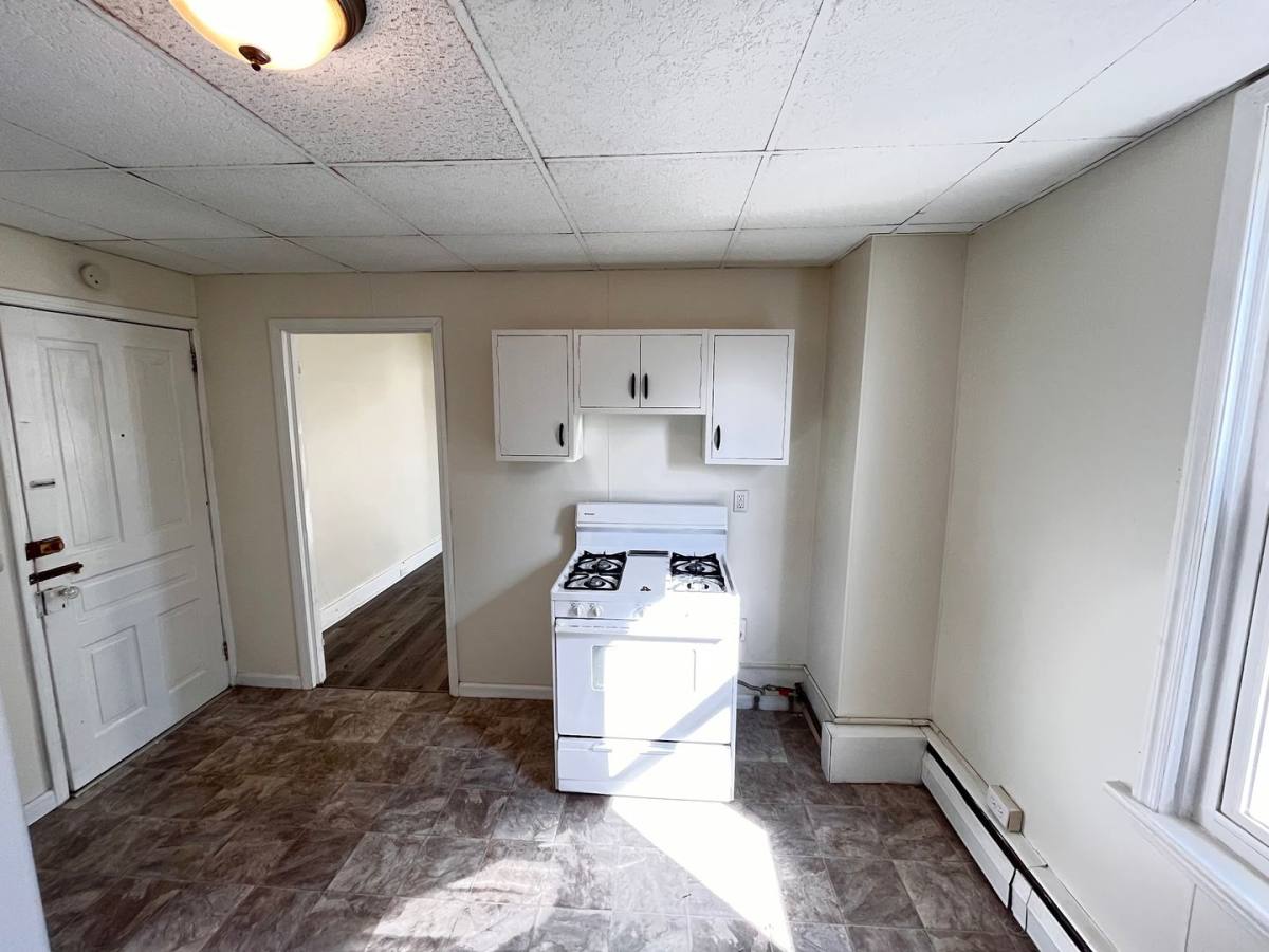 Apartment for rent at 1606-1608 Newport Ave, Northampton, PA 18067