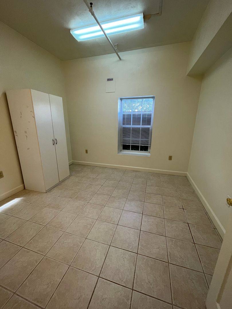 Apartment for rent at 106-B Collegiate Court, Blacksburg, VA 24060