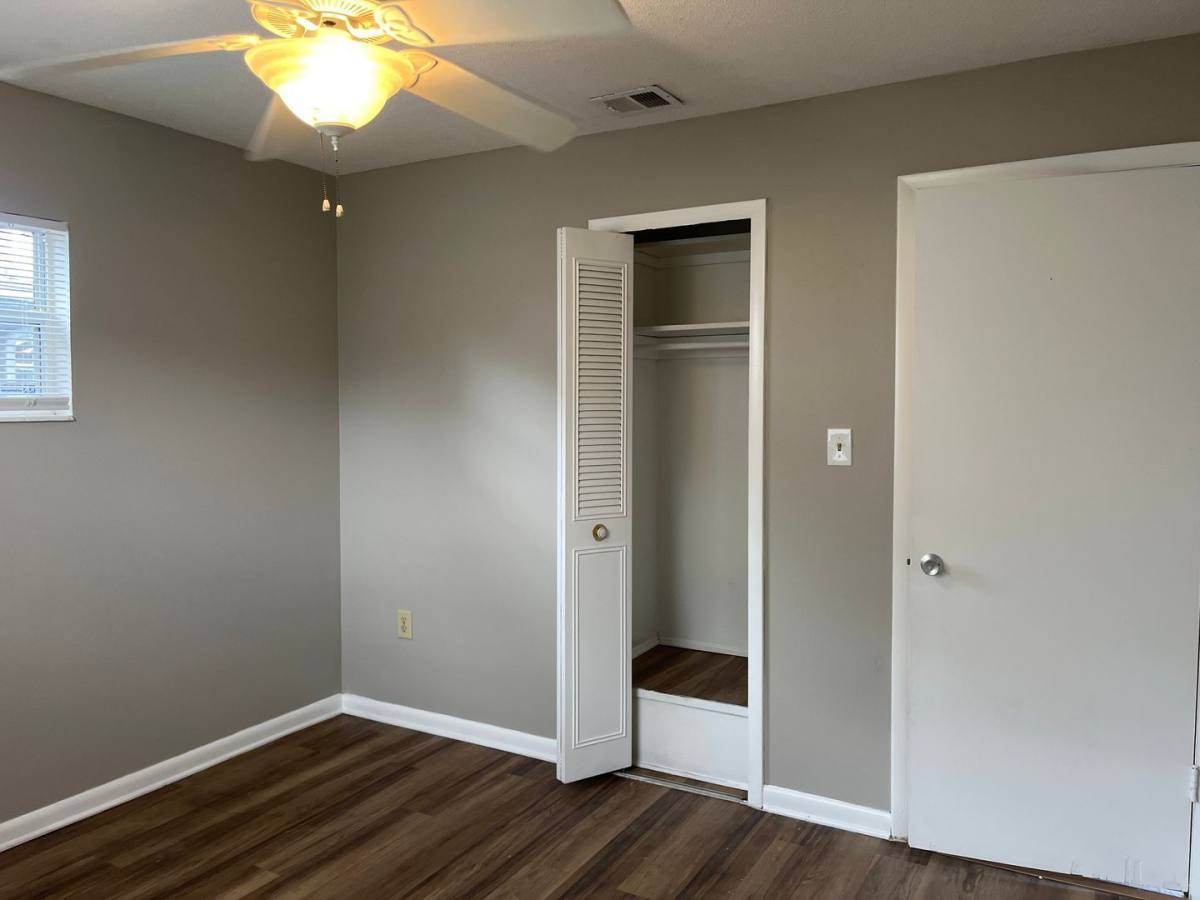 House for rent at 917 S Alder Ave, Orlando, FL 32807