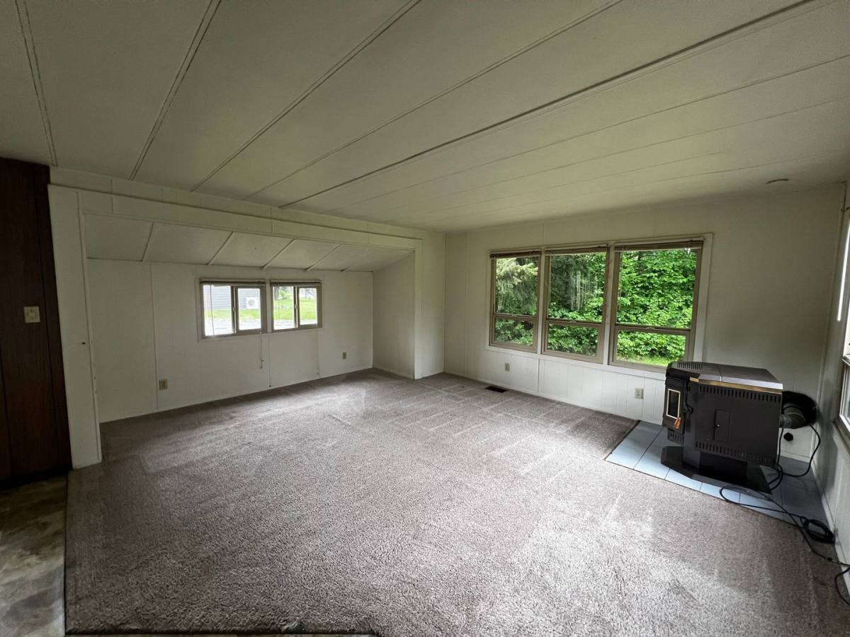 House for rent at 7592B Woodland Rd, Ferndale, WA 98248