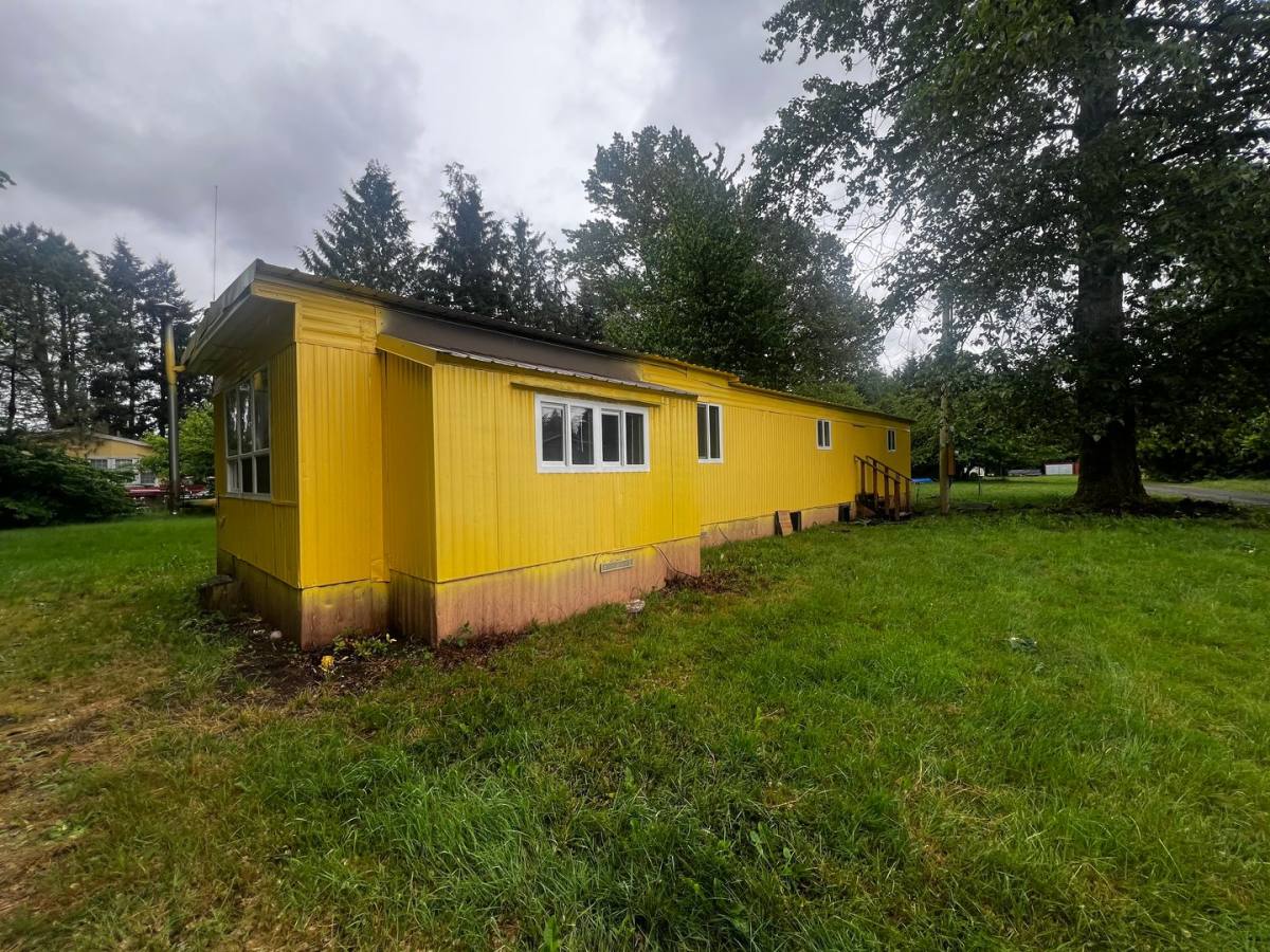 House for rent at 7592B Woodland Rd, Ferndale, WA 98248