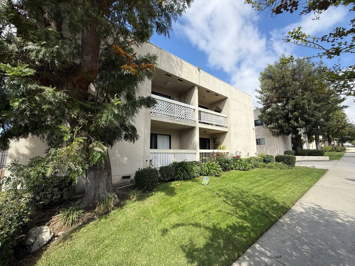 10149 Commerce Ave #10, Tujunga, CA 91042