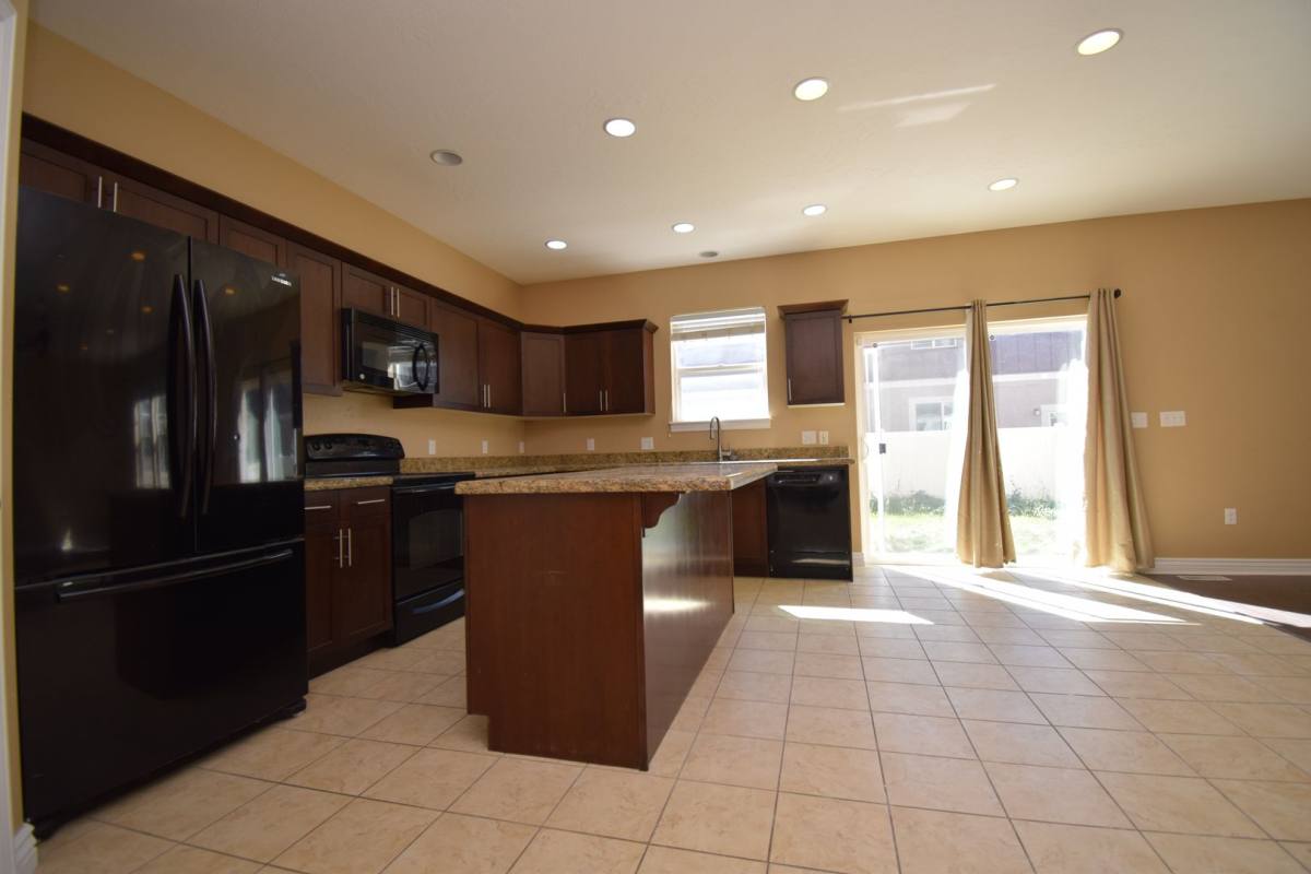 House for rent at 913 Delorean Lane, Midvale, UT 84047