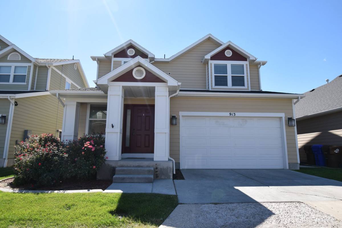 House for rent at 913 Delorean Lane, Midvale, UT 84047
