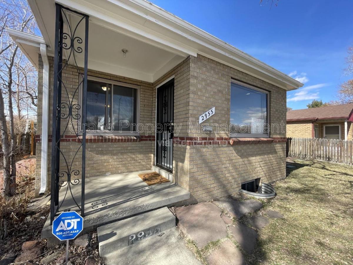 House for rent at 2955 Quebec St, Denver, CO 80216