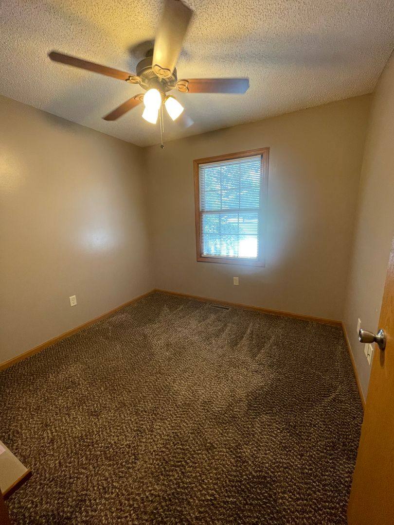 Townhouse for rent at 2534 Candle Crest Circle, Manhattan, KS 66503