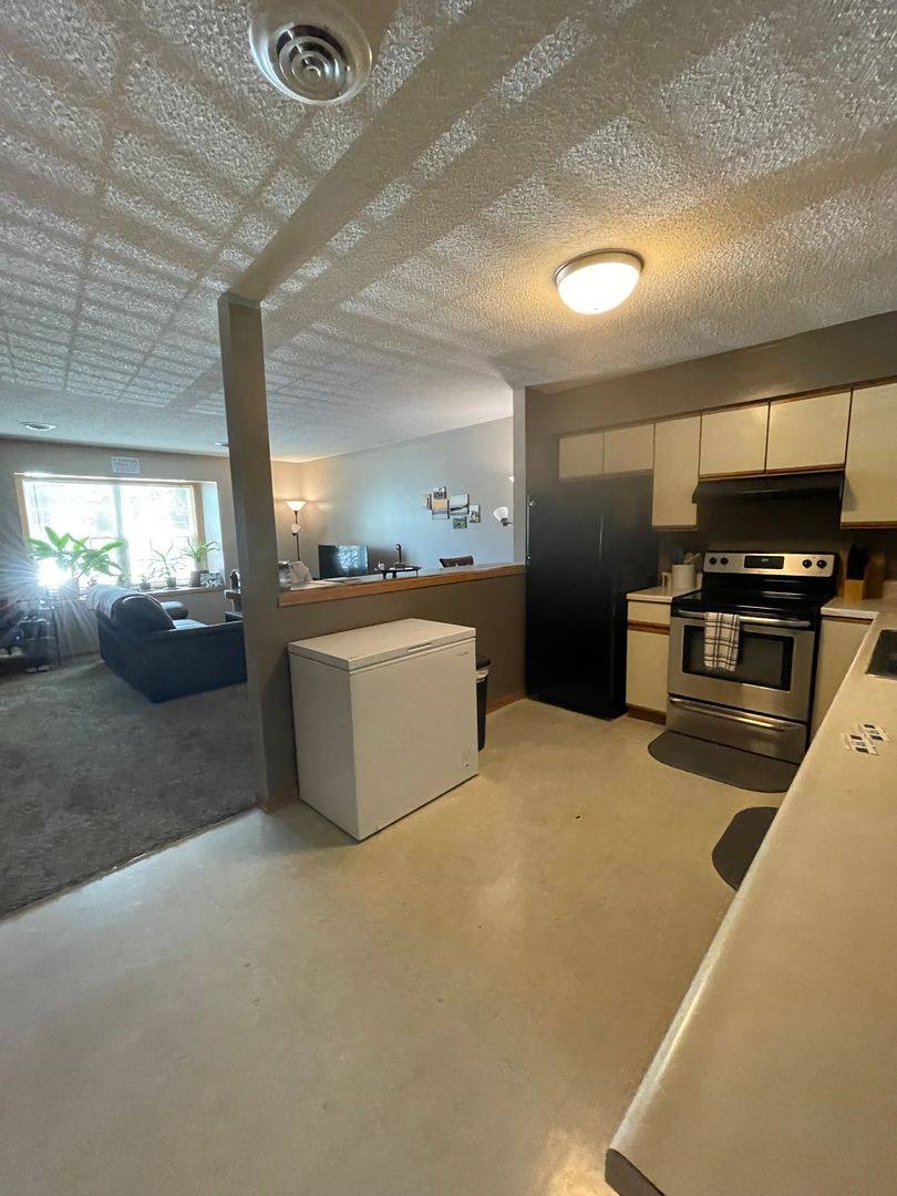Townhouse for rent at 2534 Candle Crest Circle, Manhattan, KS 66503