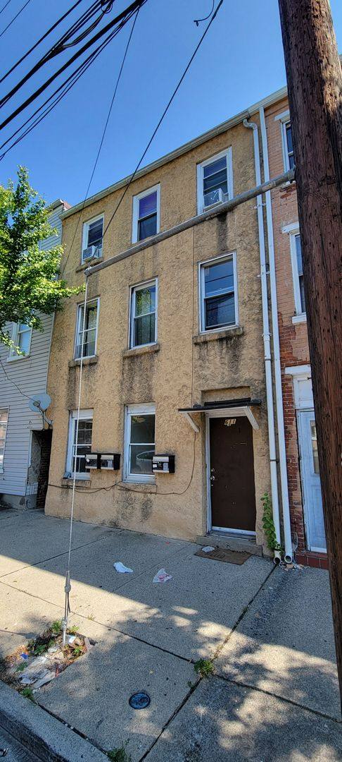Apartment for rent at 611 N Front St, Allentown, PA 18102