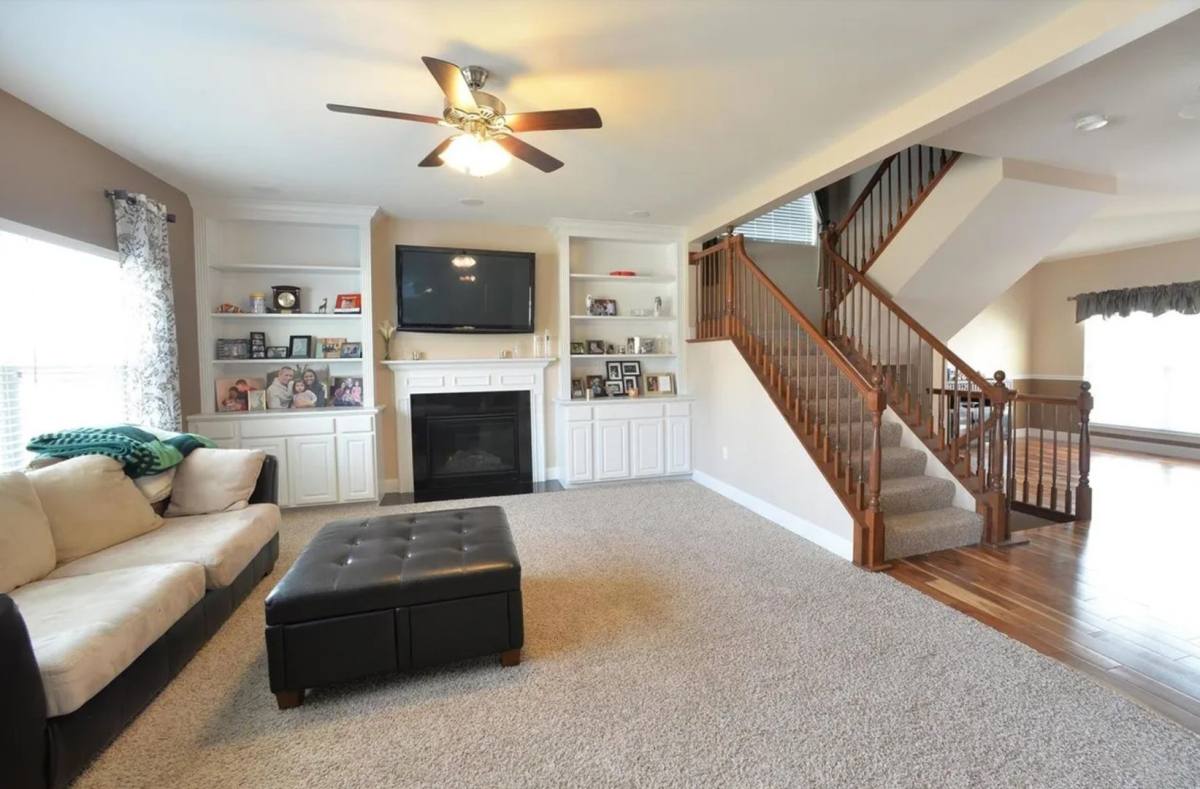 House for rent at 1425 Red Oak Plantation Dr, Ballwin, MO 63021