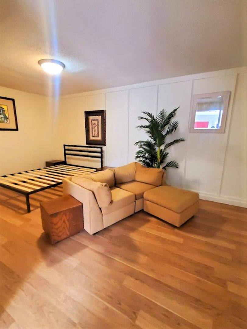 Apartment for rent at 3903 W Gadsden St #C, Pensacola, FL 32505