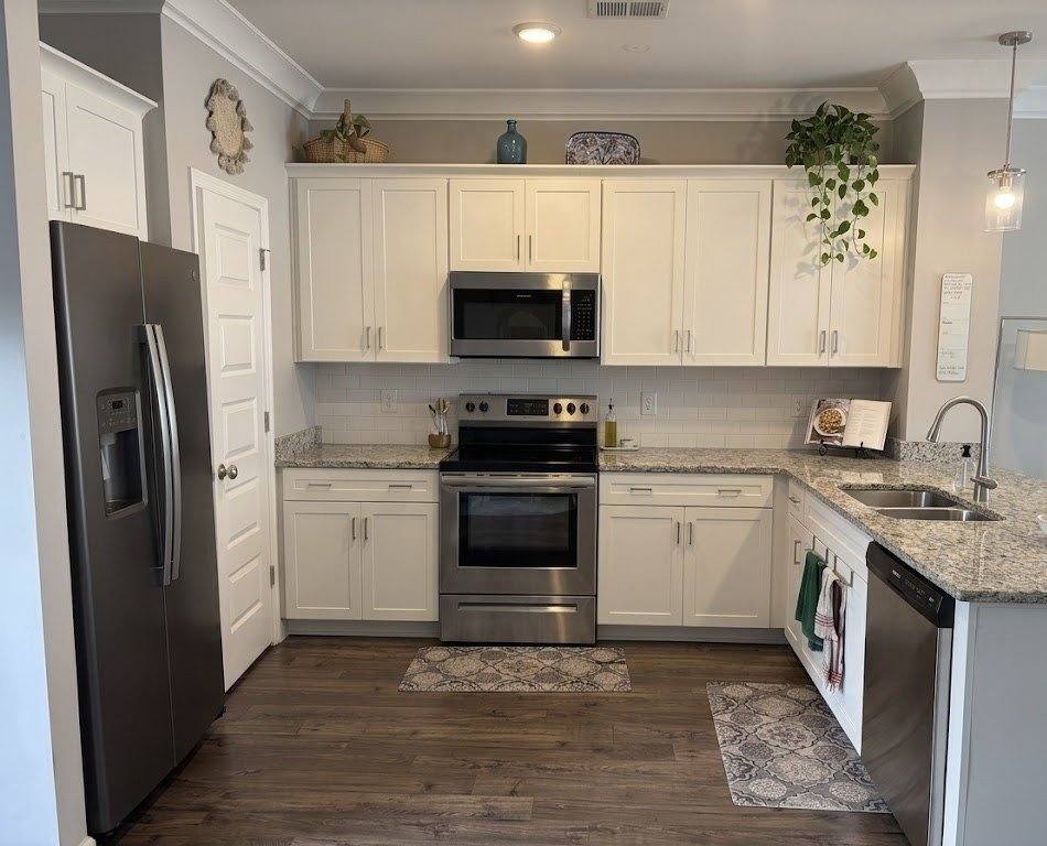 Townhouse for rent at 2736 Wind Gap Dr, Columbia, TN 38401