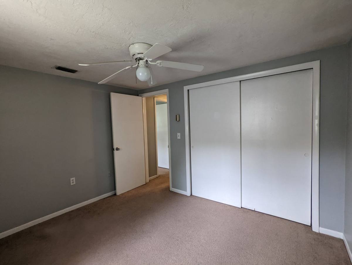 House for rent at 23 N Lee St, Beverly Hills, FL 34465