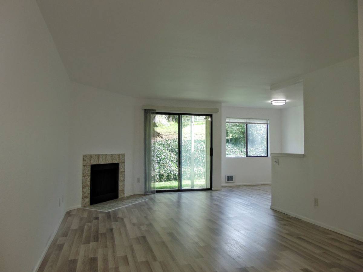 Condo for rent at 2020 Grant Ave S, Renton, WA 98055