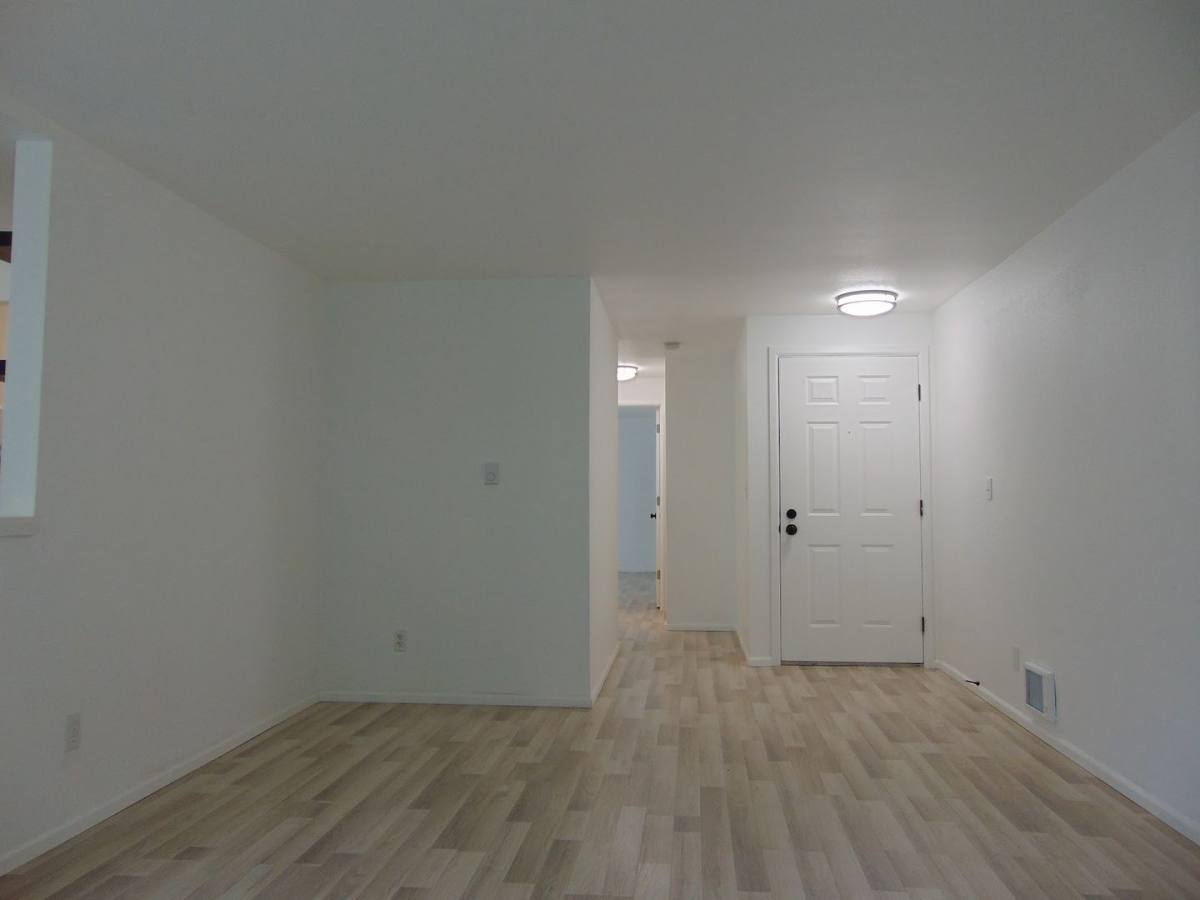 Condo for rent at 2020 Grant Ave S, Renton, WA 98055