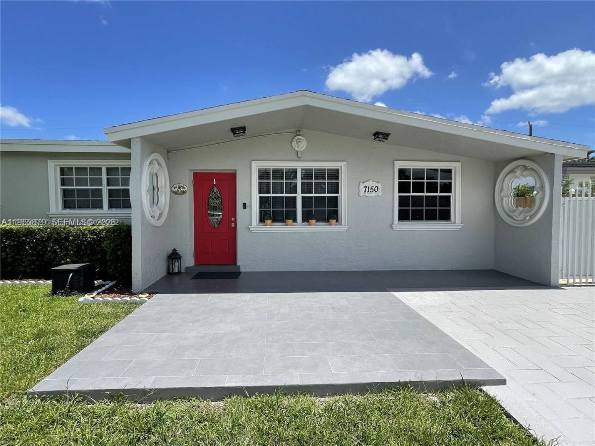 House for rent at 7150 Coolidge St No, Hollywood, FL 33024