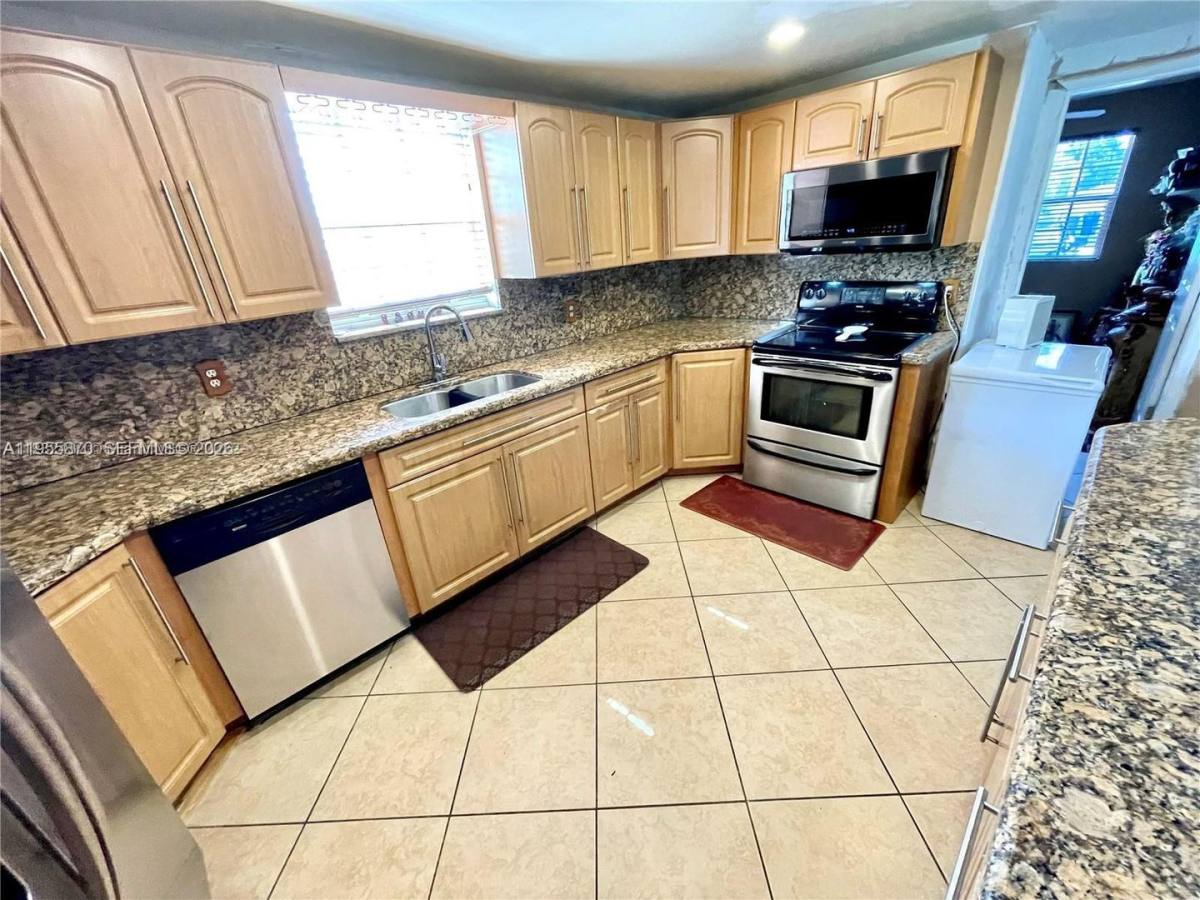 House for rent at 7150 Coolidge St No, Hollywood, FL 33024