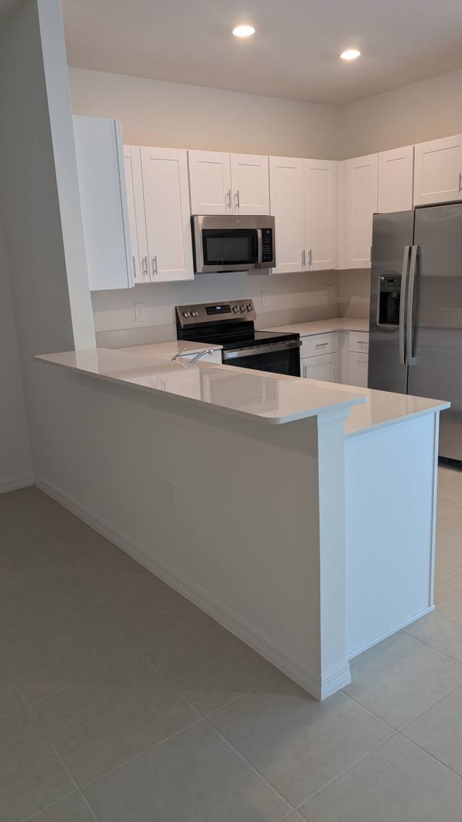 Townhouse for rent at 17247 Southern Haven Dr, Wimauma, FL 33598