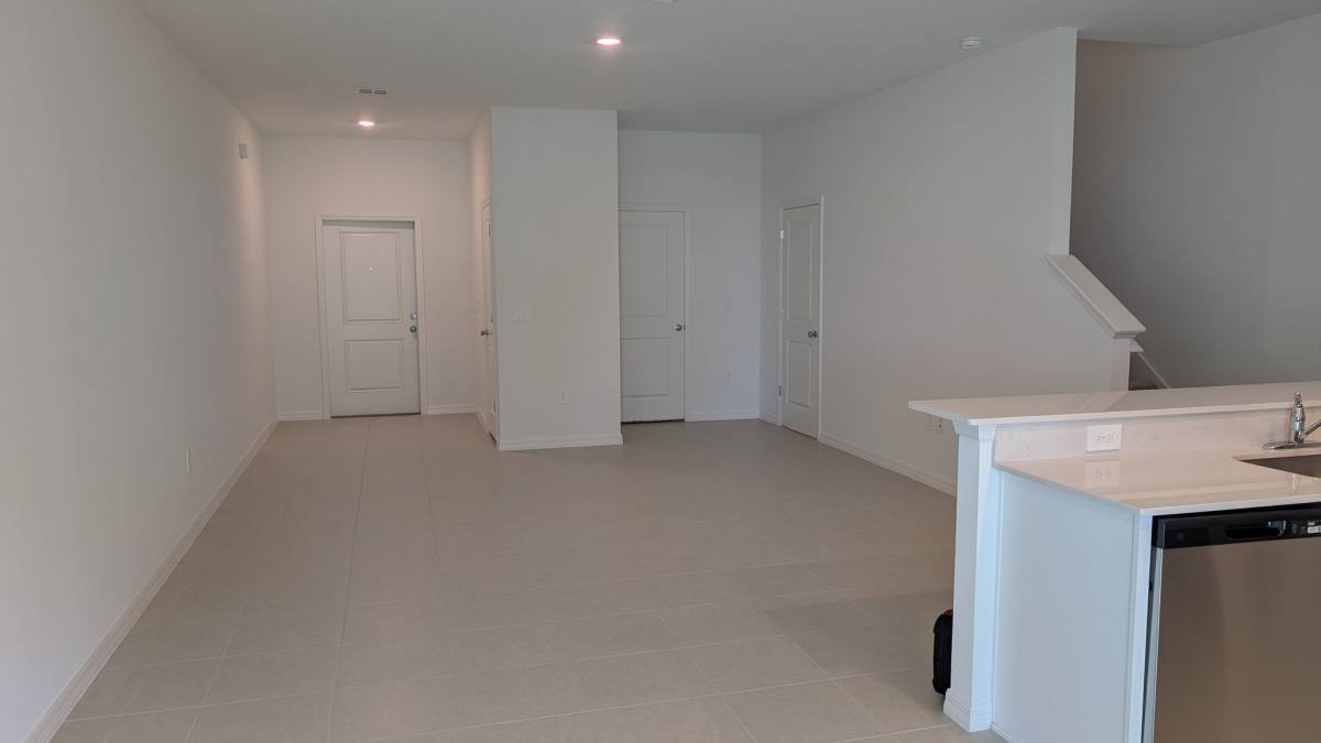 Townhouse for rent at 17247 Southern Haven Dr, Wimauma, FL 33598