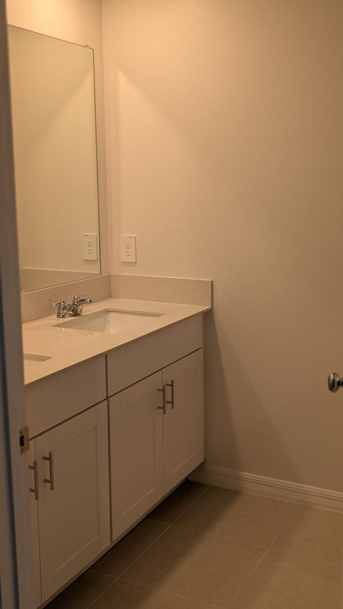 Townhouse for rent at 17247 Southern Haven Dr, Wimauma, FL 33598