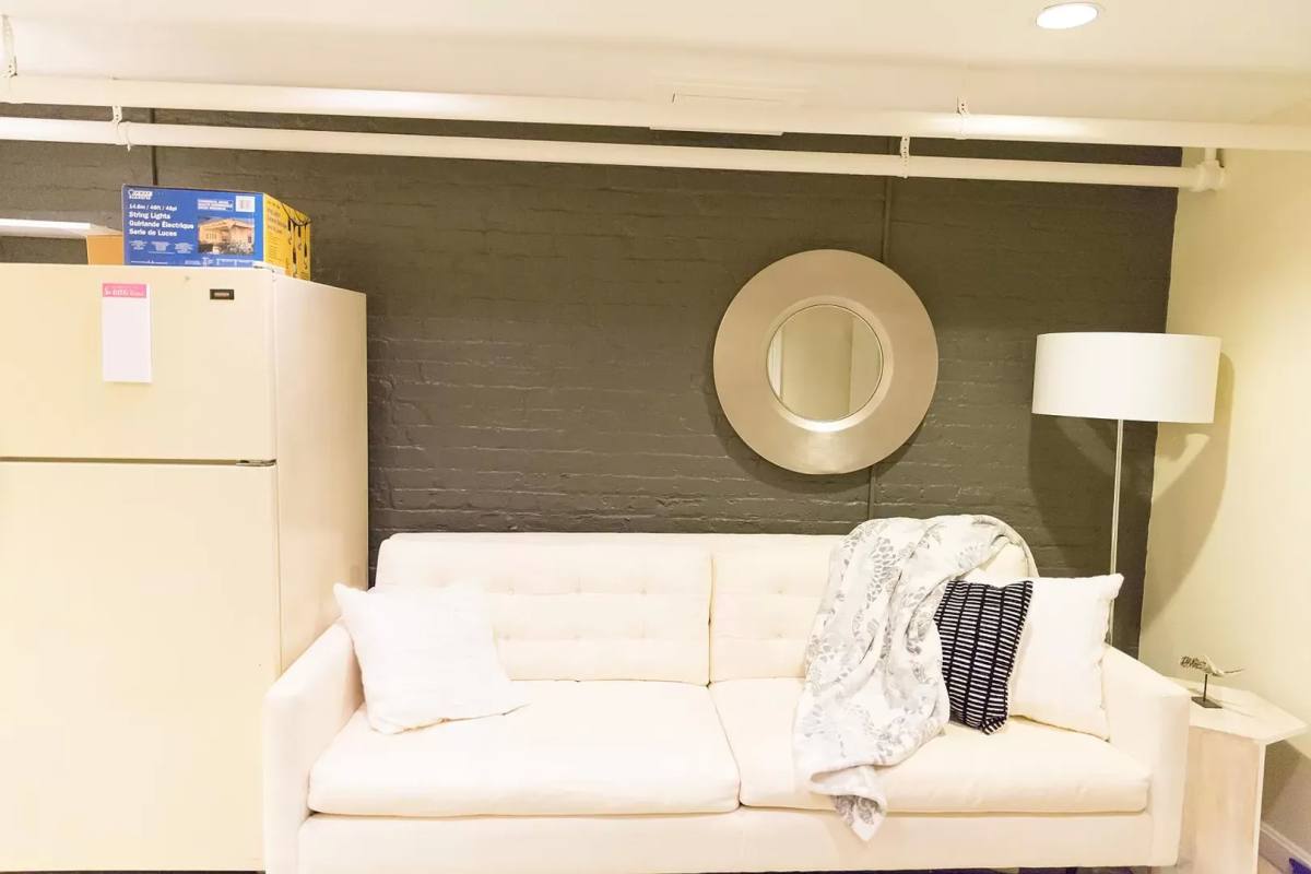 Apartment for rent at 1935 38th St NW, Washington, DC 20007