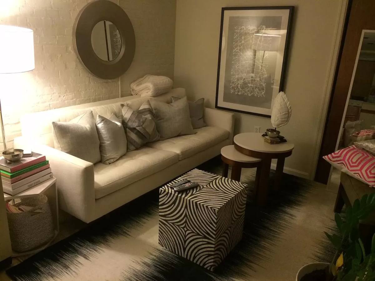 Apartment for rent at 1935 38th St NW, Washington, DC 20007