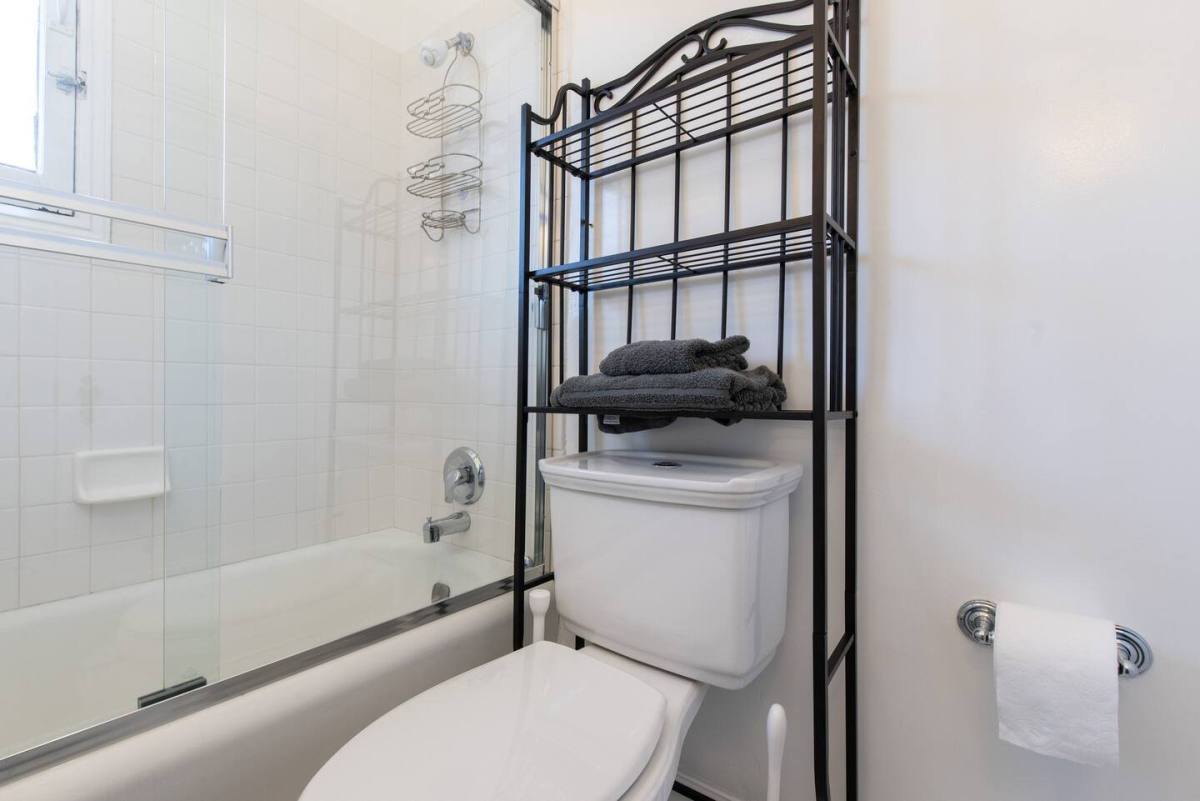 Apartment for rent at 77 W Glenarm St #79, Pasadena, CA 91105