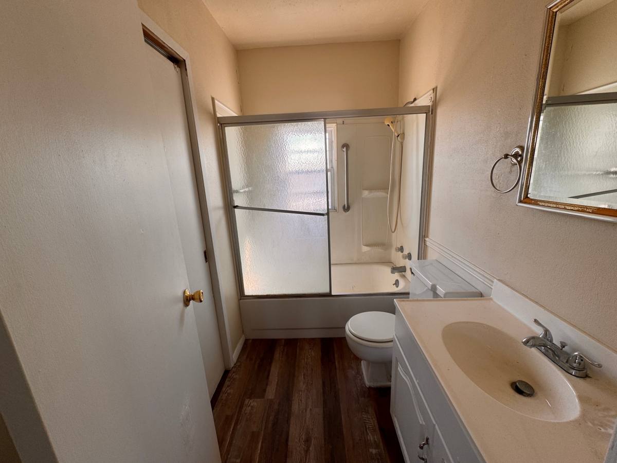 Apartment for rent at 1219 Milwaukee Ave #4, South Milwaukee, WI 53172