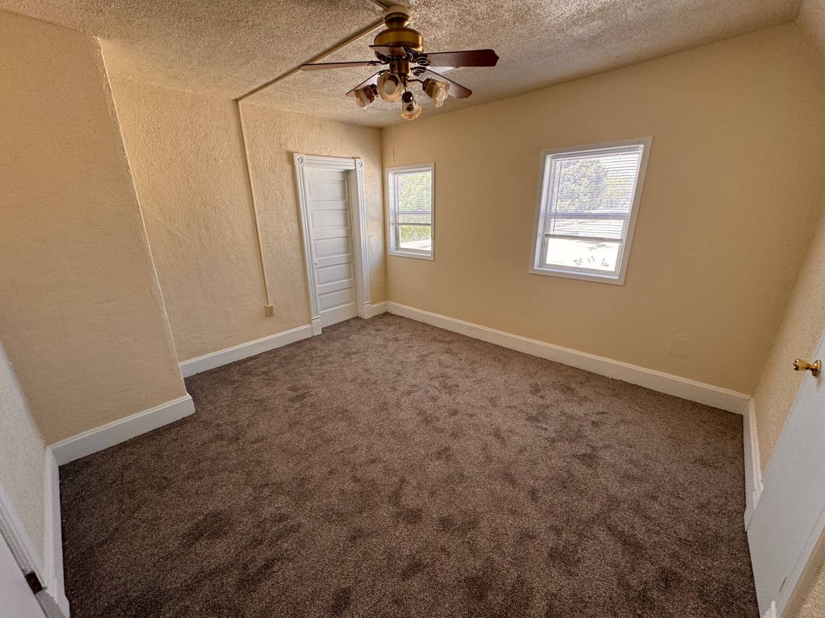 Apartment for rent at 1219 Milwaukee Ave #4, South Milwaukee, WI 53172