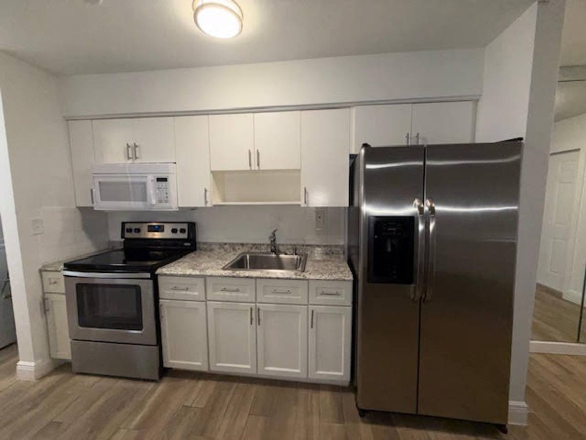 Apartment for rent at 3860 NE 23 Ave, Pompano Beach, FL 33064