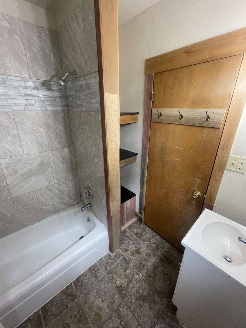 Apartment for rent at 637 Franklin St, Oshkosh, WI 54901