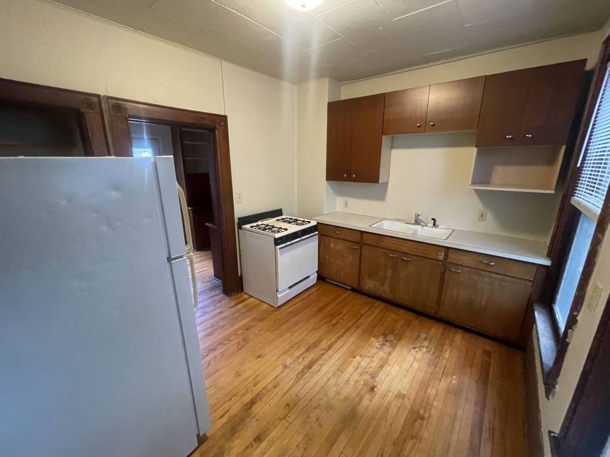 Apartment for rent at 637 Franklin St, Oshkosh, WI 54901