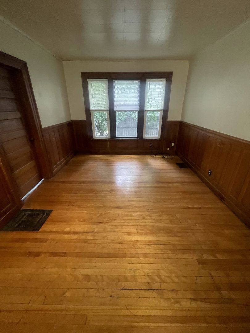 Apartment for rent at 637 Franklin St, Oshkosh, WI 54901
