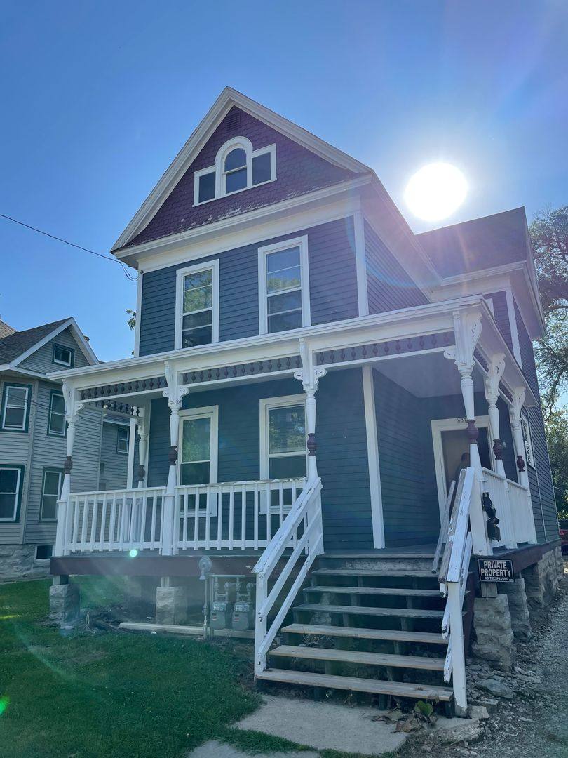 Apartment for rent at 637 Franklin St, Oshkosh, WI 54901