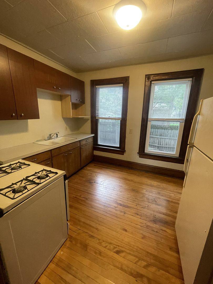 Apartment for rent at 637 Franklin St, Oshkosh, WI 54901