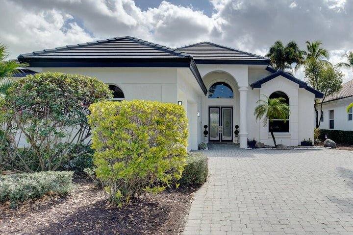 House for rent at 6646 Oakmont Way, West Palm Beach, FL 33412