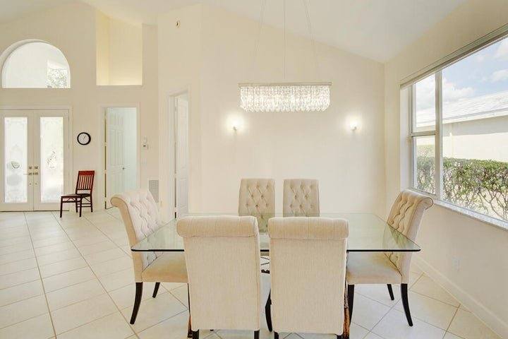 House for rent at 6646 Oakmont Way, West Palm Beach, FL 33412