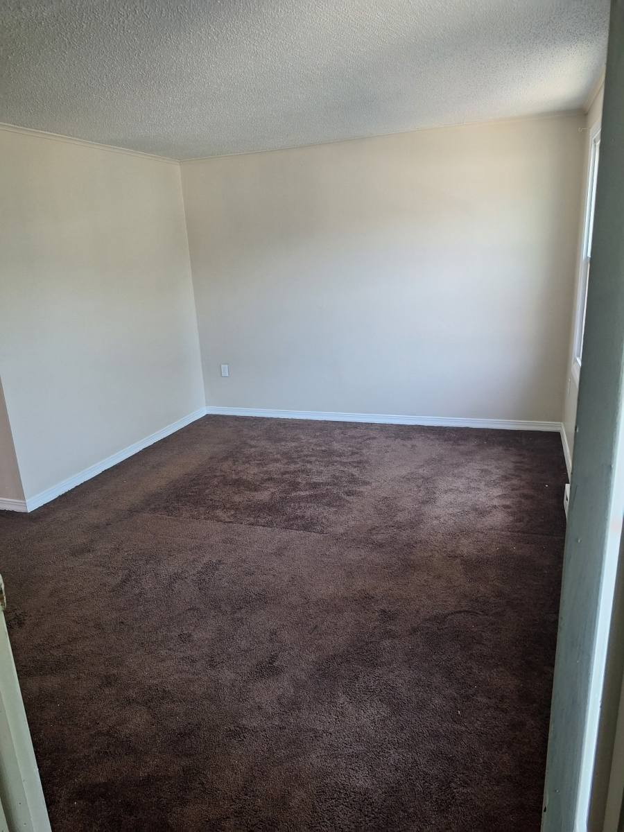 Townhouse for rent at 101 Cleveland St, New Bedford, MA 02744